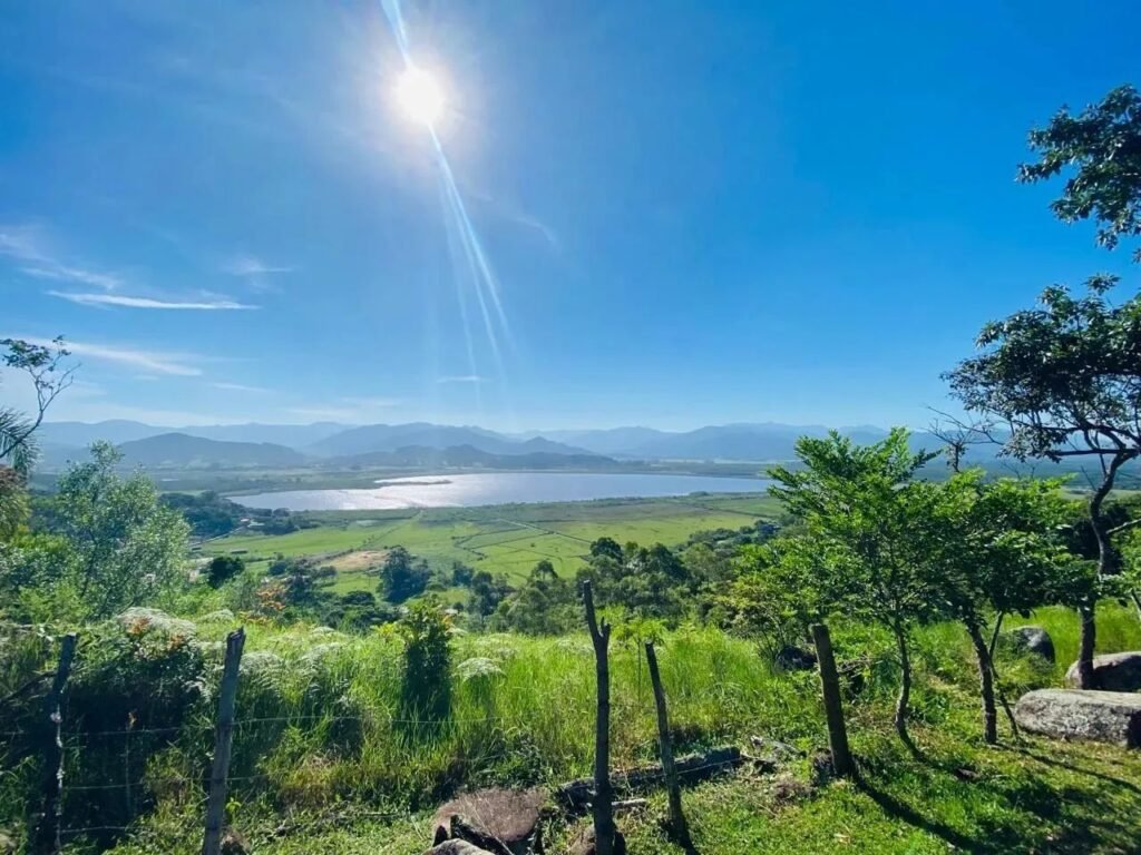 Vista da lagoa do croção em Paulo Lopes-SC